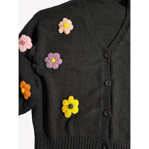 NWT Cider Womens Black Cropped Cardigan Crochet Flower Appliques 3XL - Picture 3 of 10